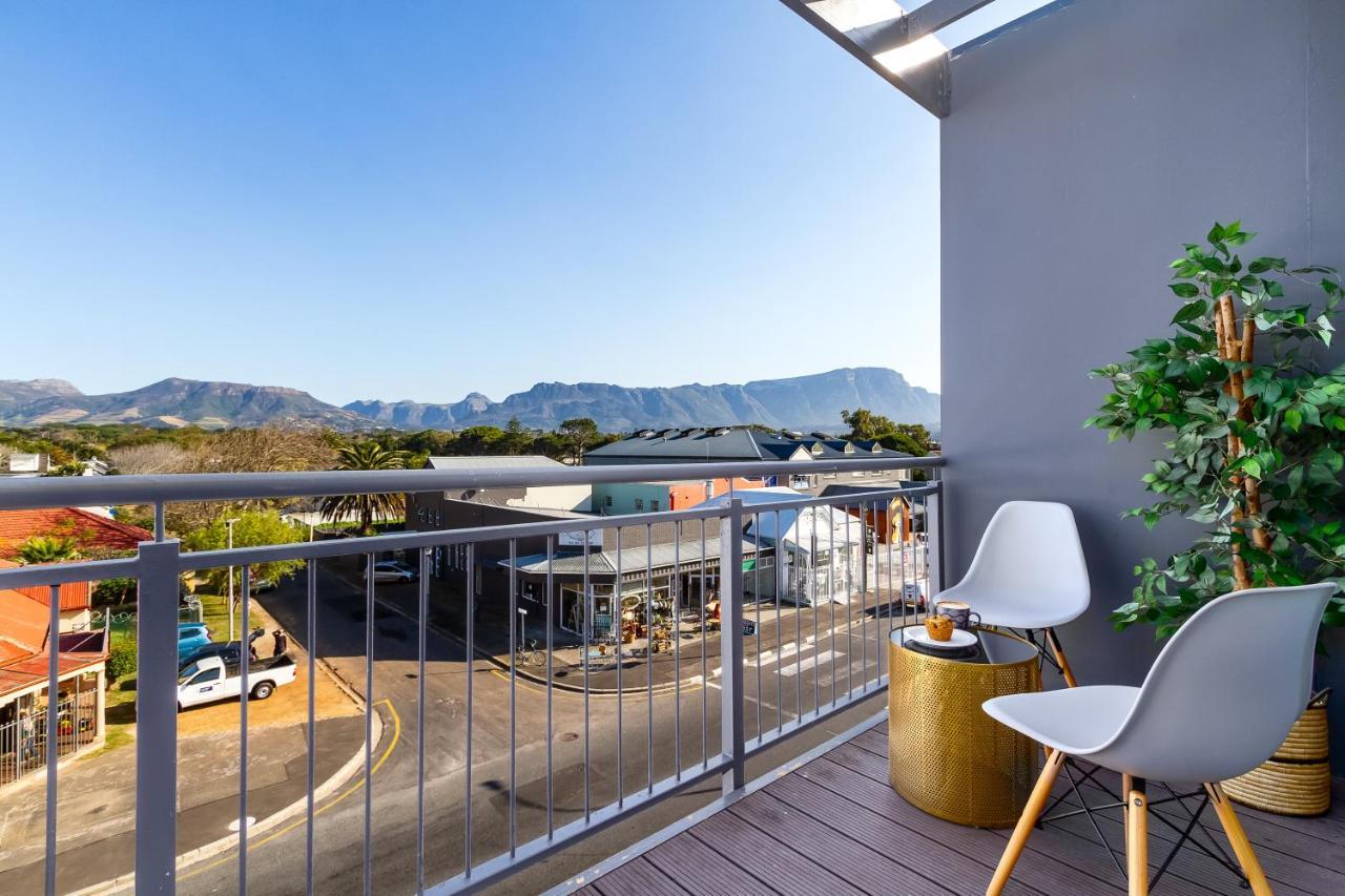 Wink Aparthotel Eaton Square Cape Town Exterior photo