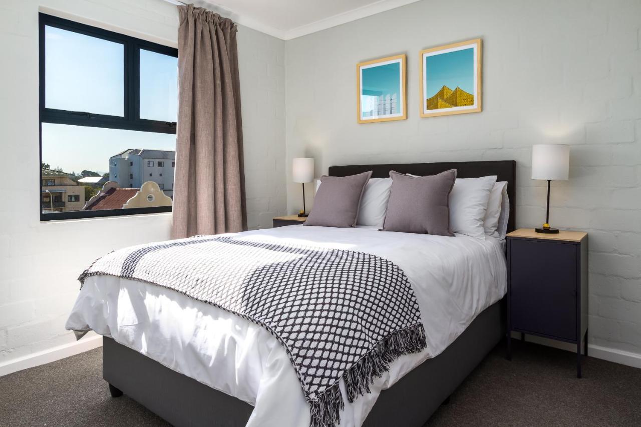 Wink Aparthotel Eaton Square Cape Town Exterior photo