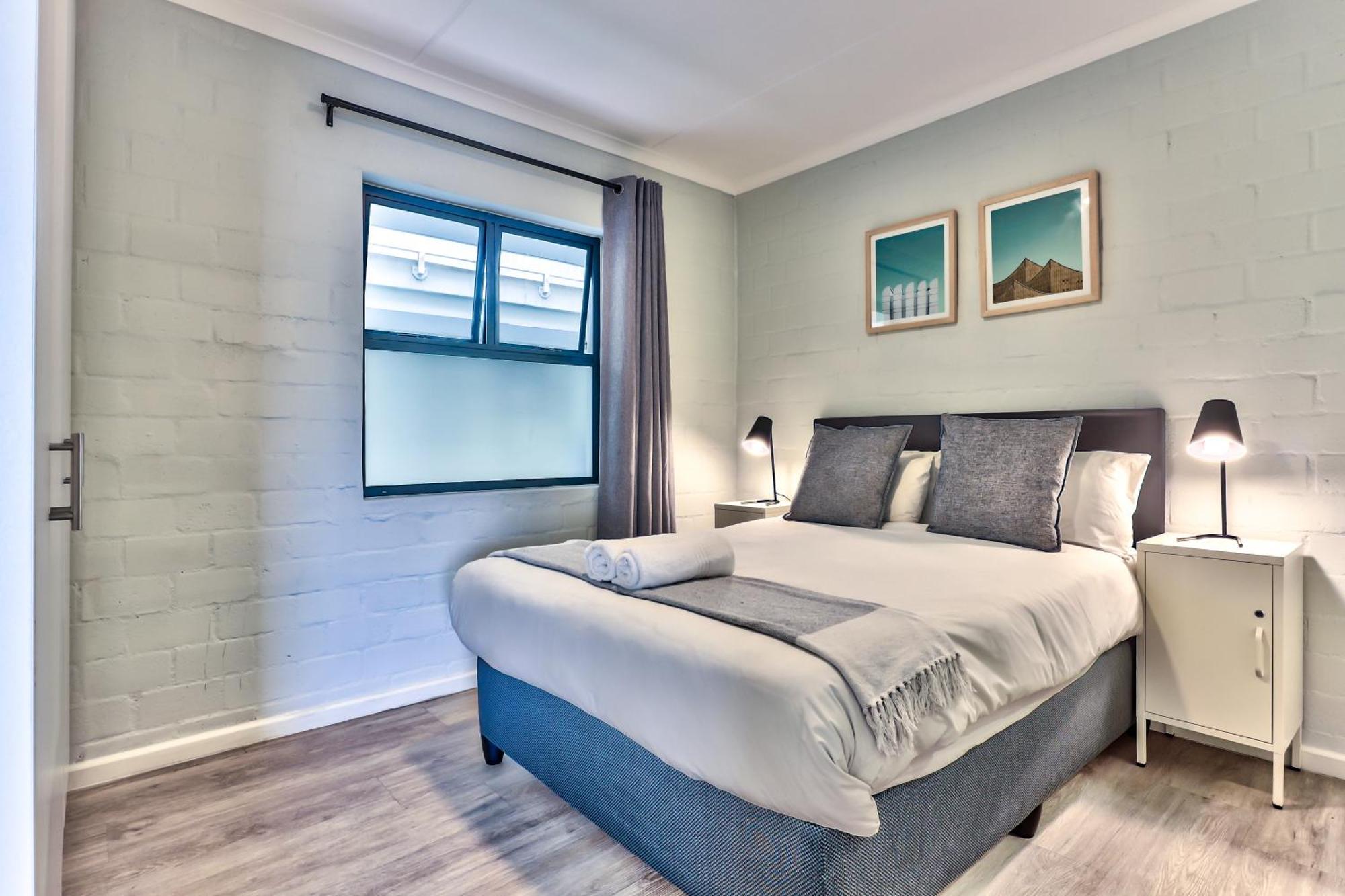 Wink Aparthotel Eaton Square Cape Town Exterior photo