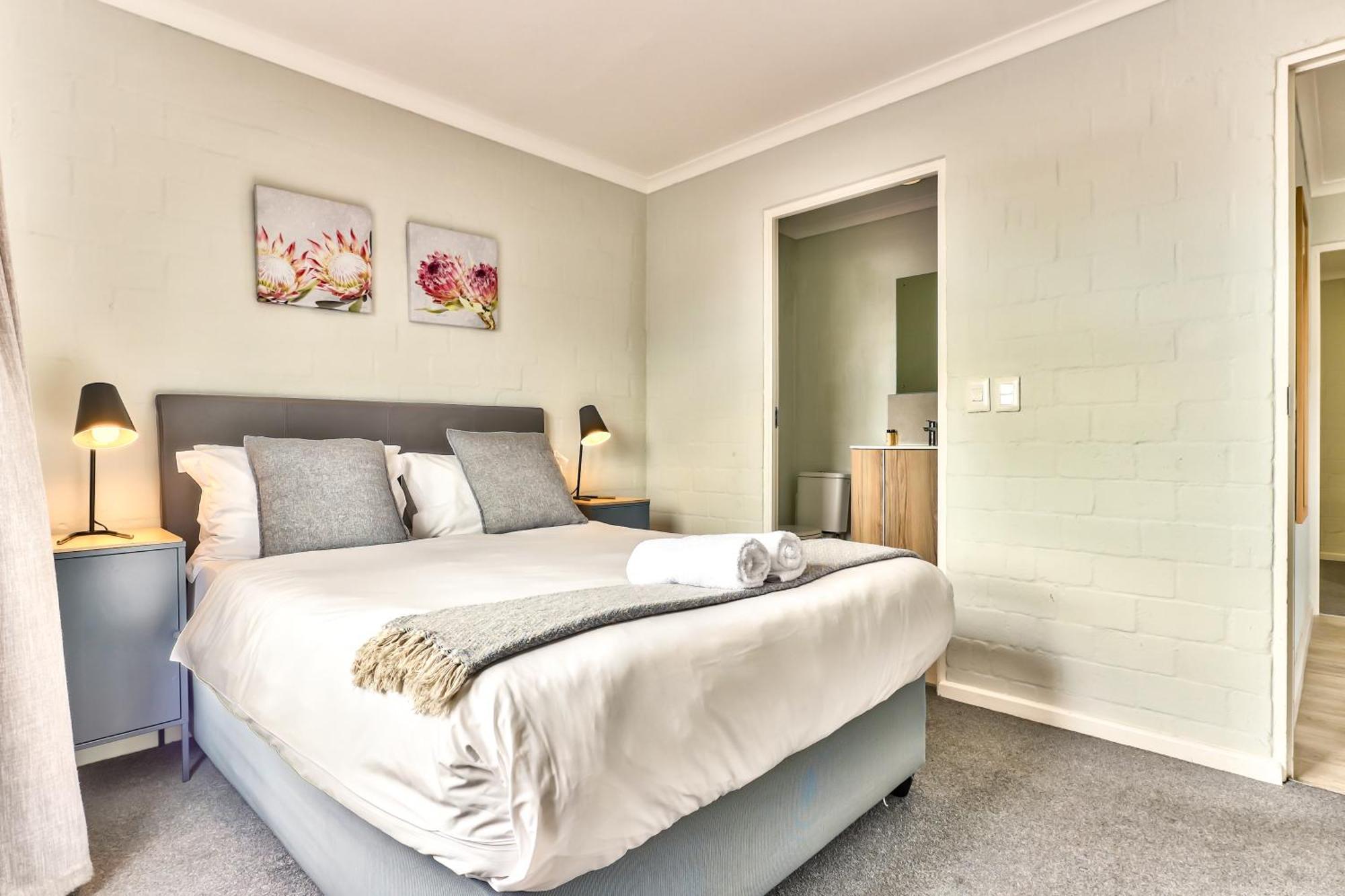 Wink Aparthotel Eaton Square Cape Town Exterior photo