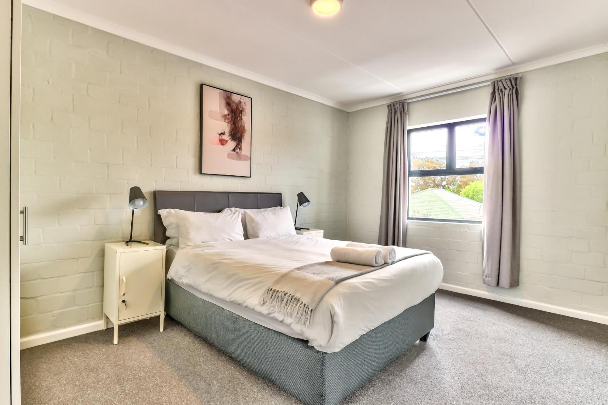 Wink Aparthotel Eaton Square Cape Town Exterior photo