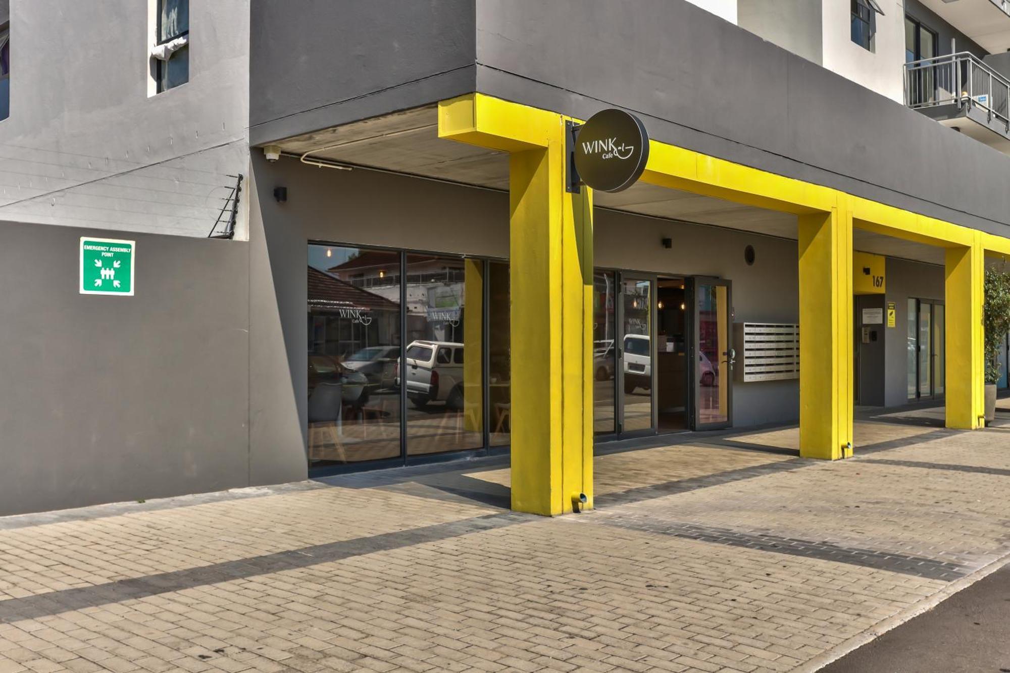 Wink Aparthotel Eaton Square Cape Town Exterior photo
