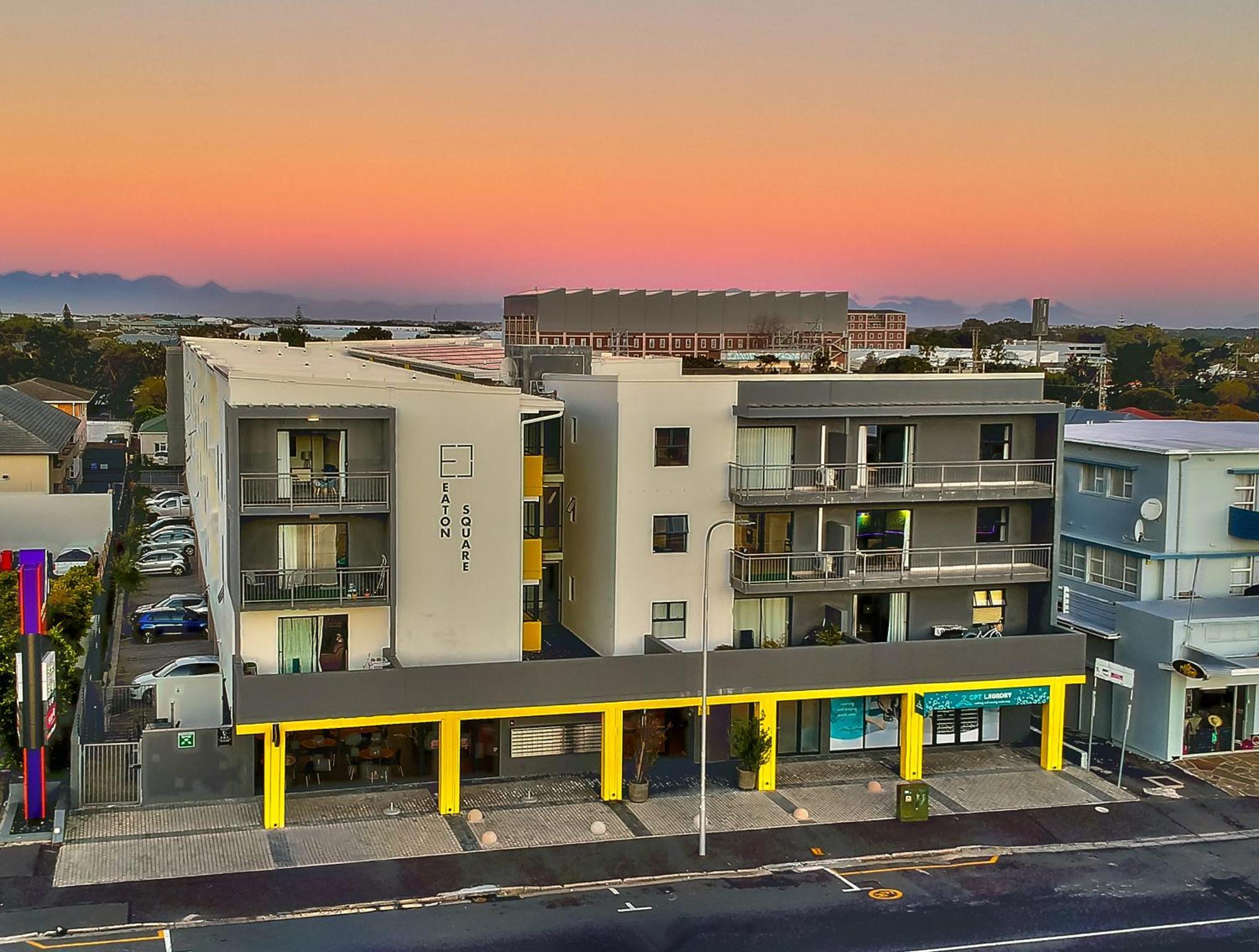Wink Aparthotel Eaton Square Cape Town Exterior photo